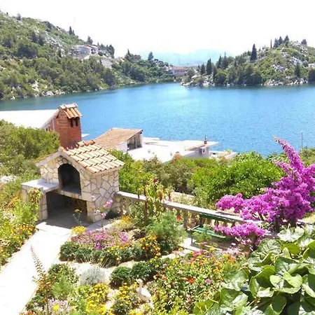 Apartment Lacus Ploce (Dubrovnik-Neretva)